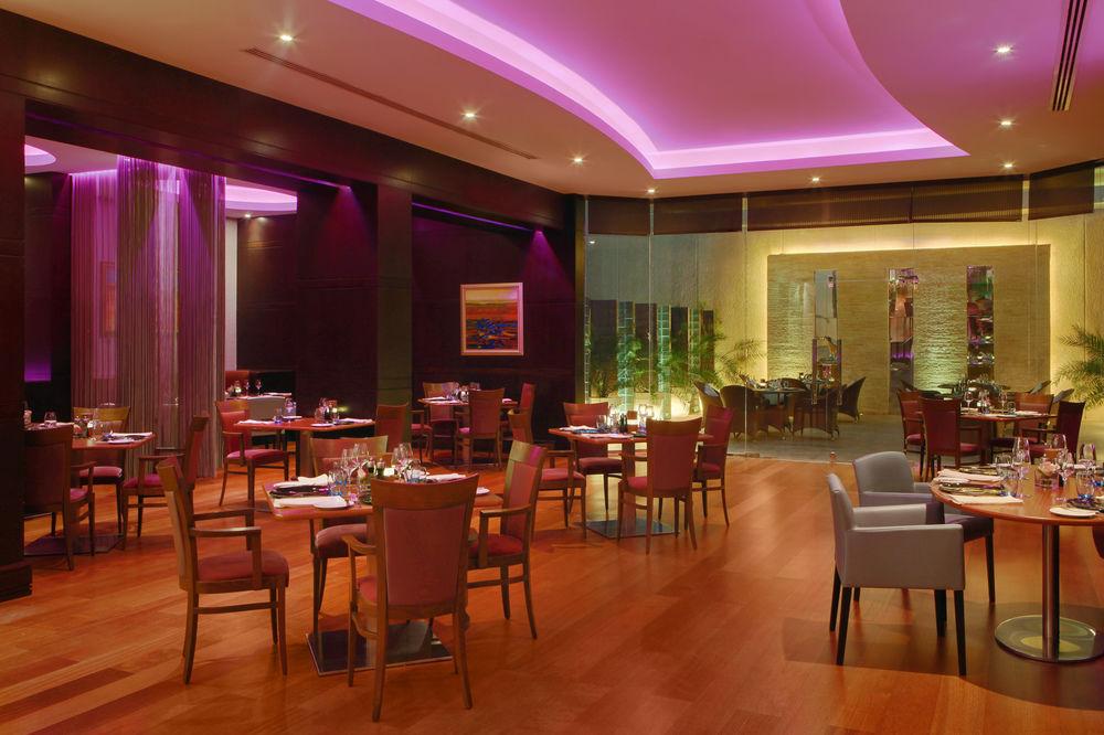 Riyadh Marriott Hotel Екстер'єр фото