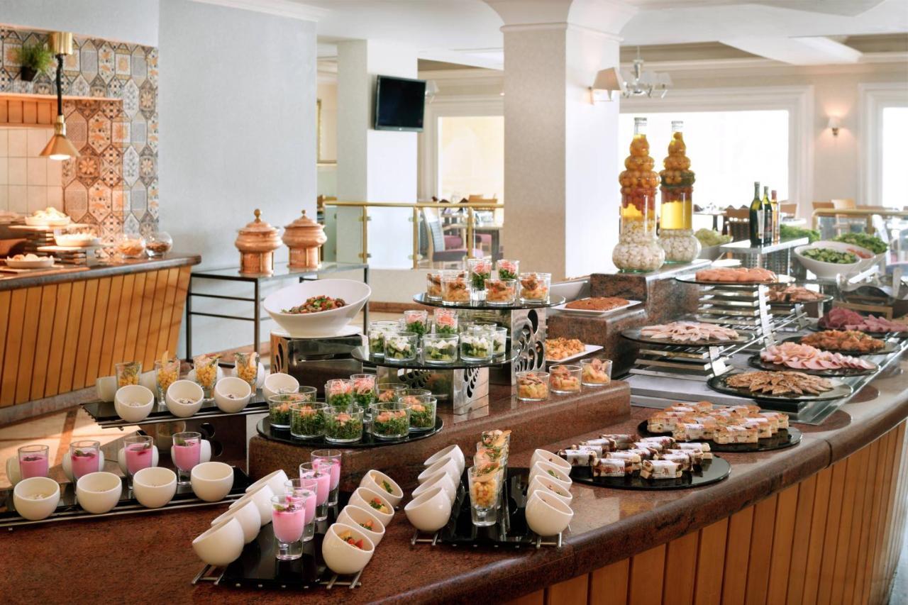 Riyadh Marriott Hotel Екстер'єр фото